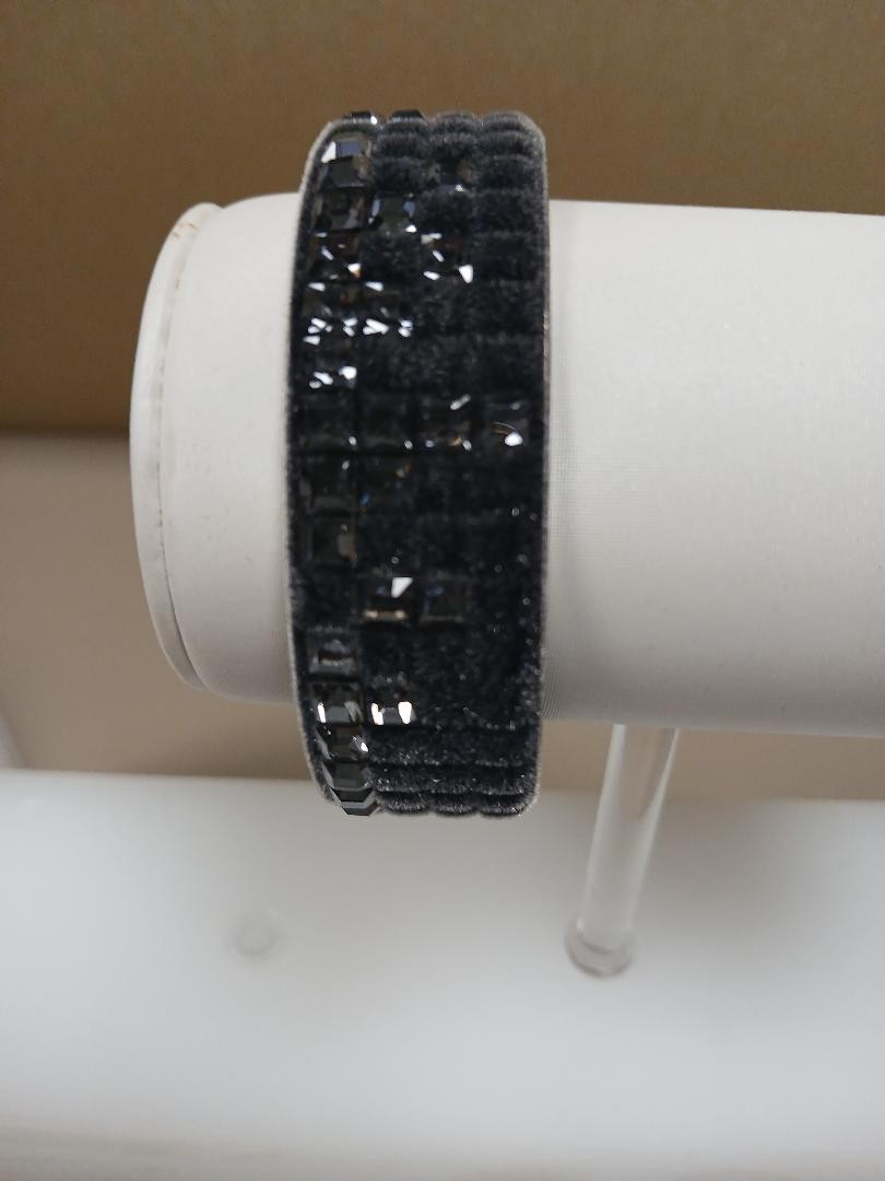 ATALLIER by SWAROVSKI CRYSTAL  BANGLE 5109055