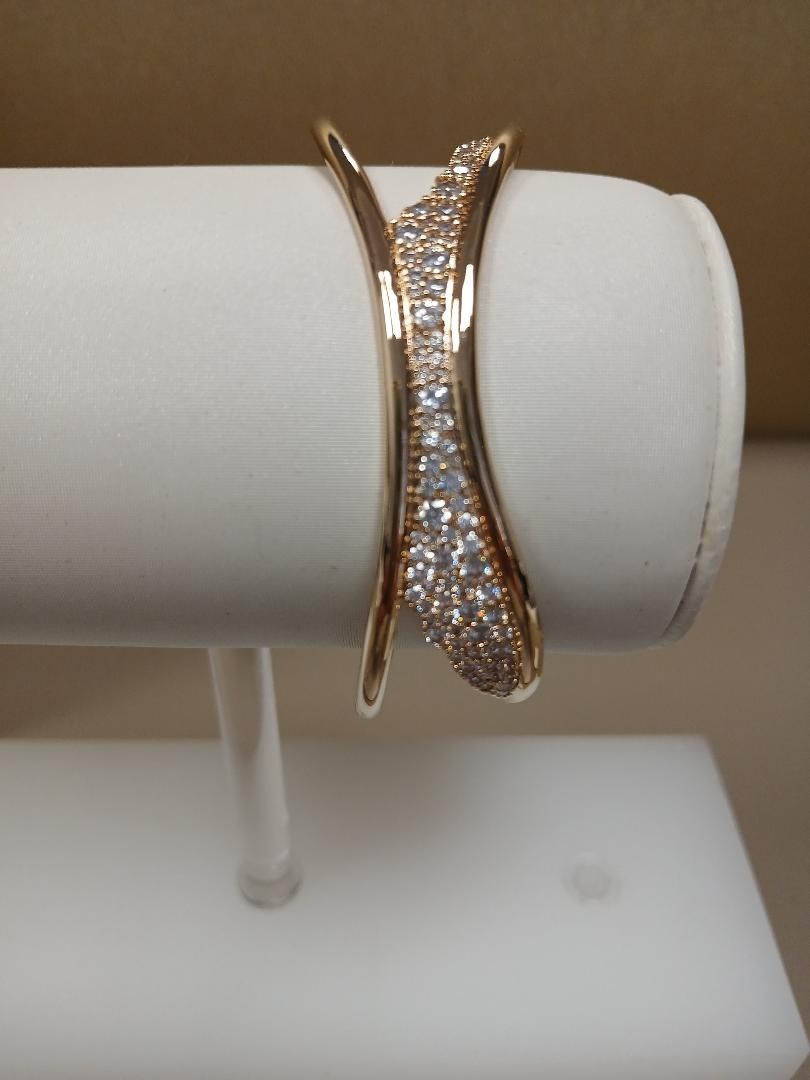 ATALLIER by SWAROVSKI CRYSTAL  BANGLE 5534421