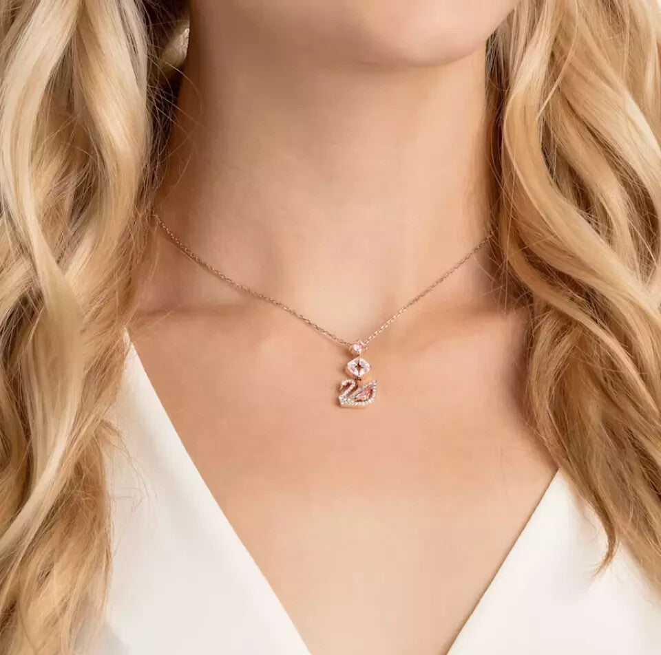 Genuine Swarovski Dazzling Swan Necklace 5473024